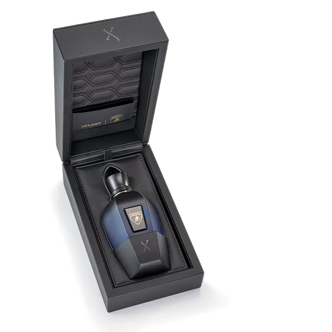 Box aperto Avanguardia Xerjoff Lamborghini, in pelle cucita a mano